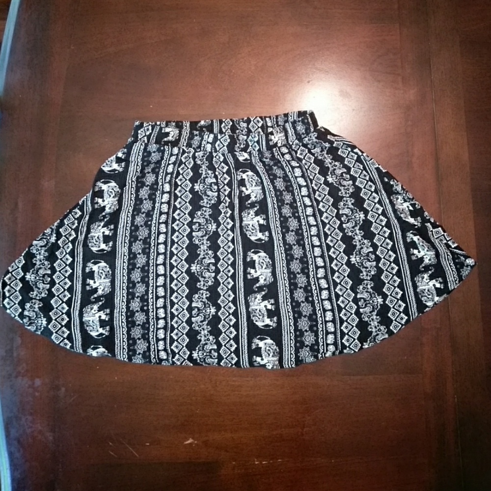 NWOT skater skirt