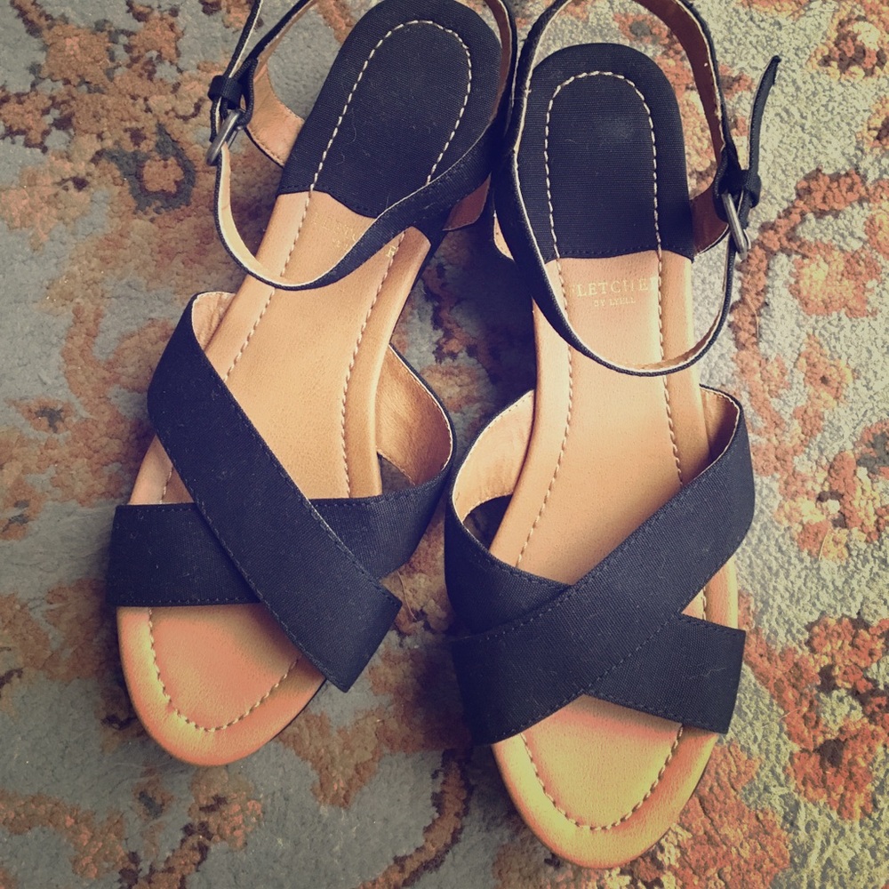 Black platform sandals NWOT