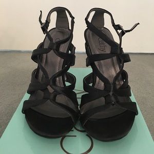 Cathy Jean Heels - Size 5