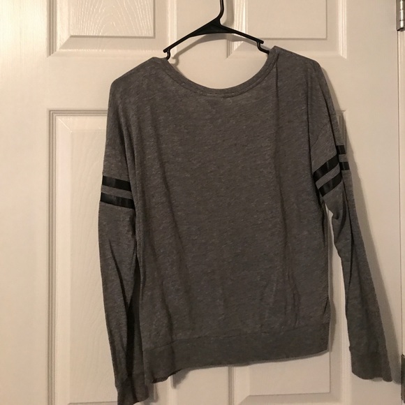 Top - Picture 3 of 4