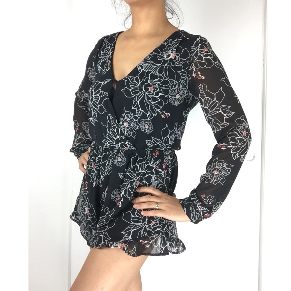 ASTR Floral Romper