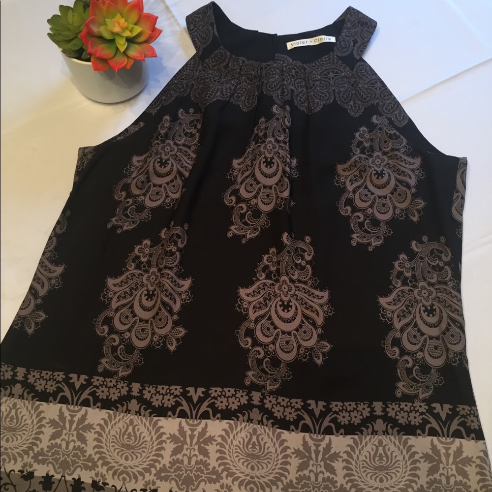 Violet & Claire black chiffon sleeveless top