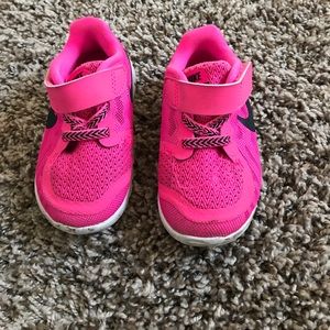 Toddler girl Nike shoes
