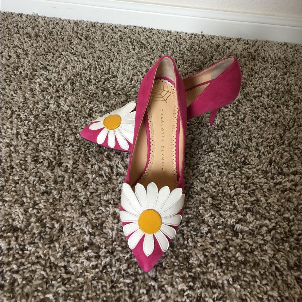 Charlotte Olympia size US 6 / 36