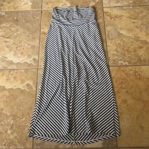 ❗️Last Chance❗️Old Navy Maternity maxi skirt