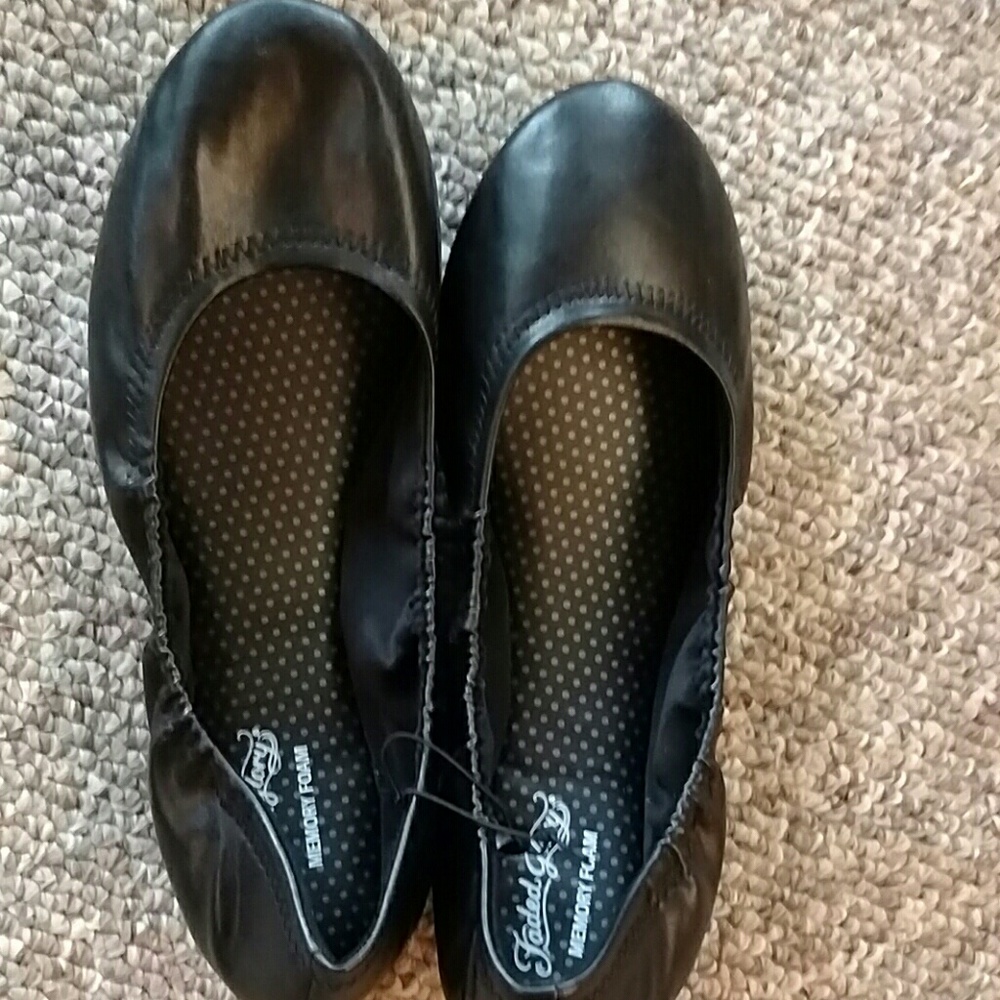 Black flats