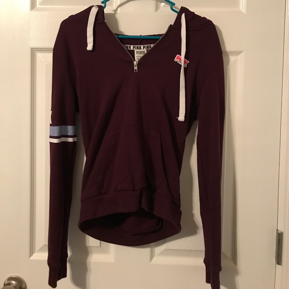 Sweatshirt - Picture 1 of 2