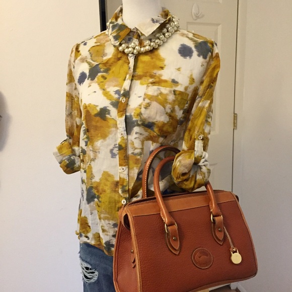 Dooney & Bourke Handbags - Dooney & Bourke • Vintage Classic Satchel