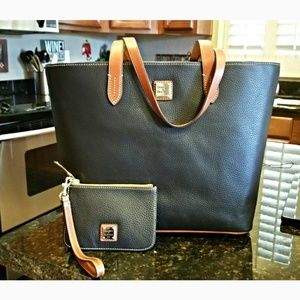 Dooney & Bourke Large Tote & Wristlet