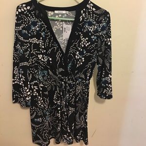 Woman's beautiful tunic!