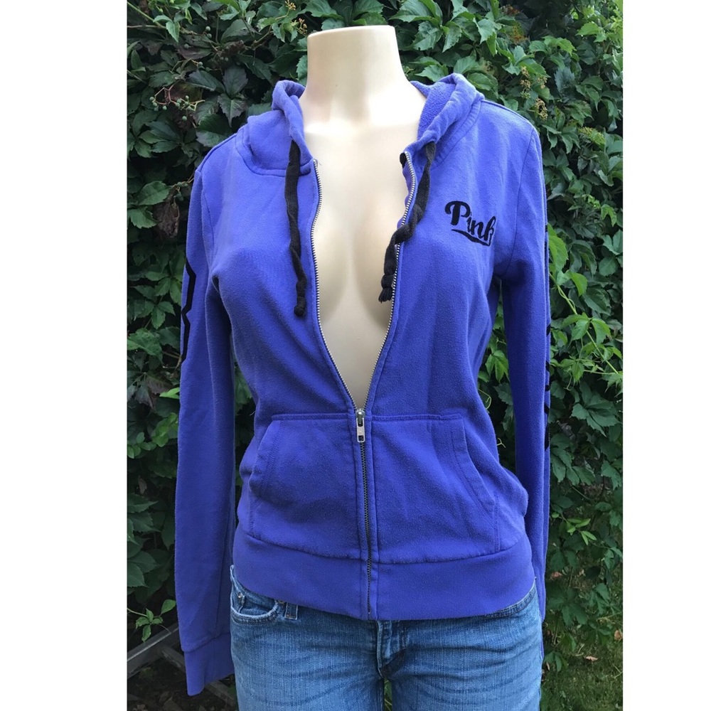 Victoria’s Secret 86 Sweater