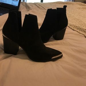 Black western booties size 8.5