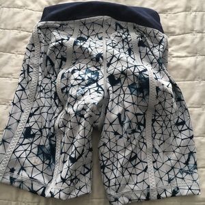 Lululemon 4 Tight Cycling Short