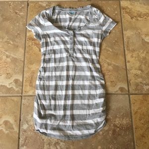 ❗️Last Chance❗️Old Navy striped maternity tee