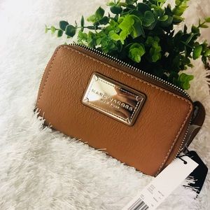 Marc Jacobs Brown leather wallet
