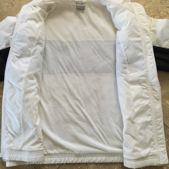 🌍 ‼️SOLD‼️NIKE quilted full zip jacket 🌏 - Picture 4 of 8