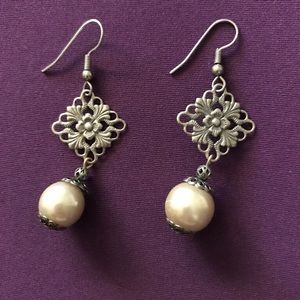 Silver pearl earrings