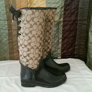 COACH Classic Signature Tristee Rain Boots