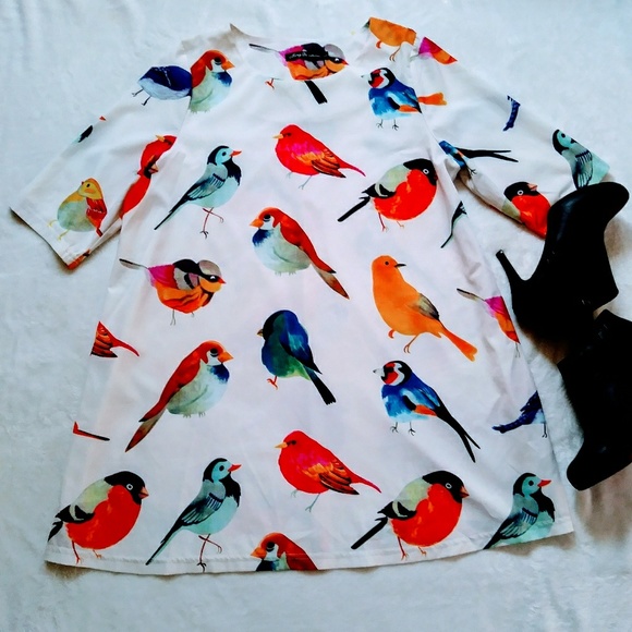 Dresses & Skirts - Vibrant Colorful Bird Print Trapeze Mini Dress M