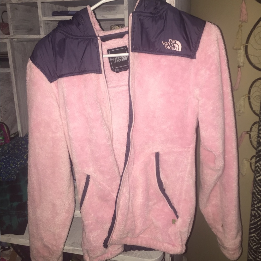 FUZZZZY light pink north face jacket!