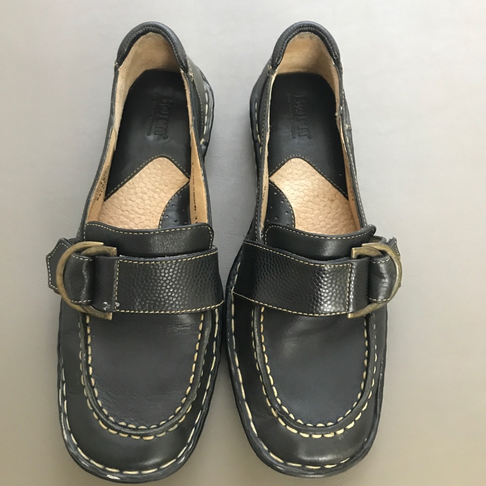 Born black leather slip on loafer 7.5 medium width