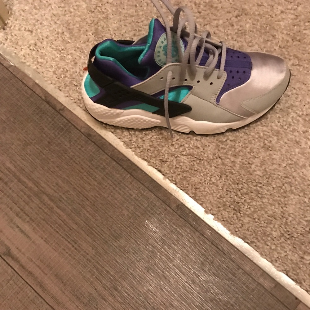 Women’s Nike Air Huaraches