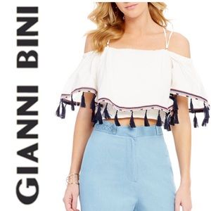 Gianni Bini Summer Cropped Top