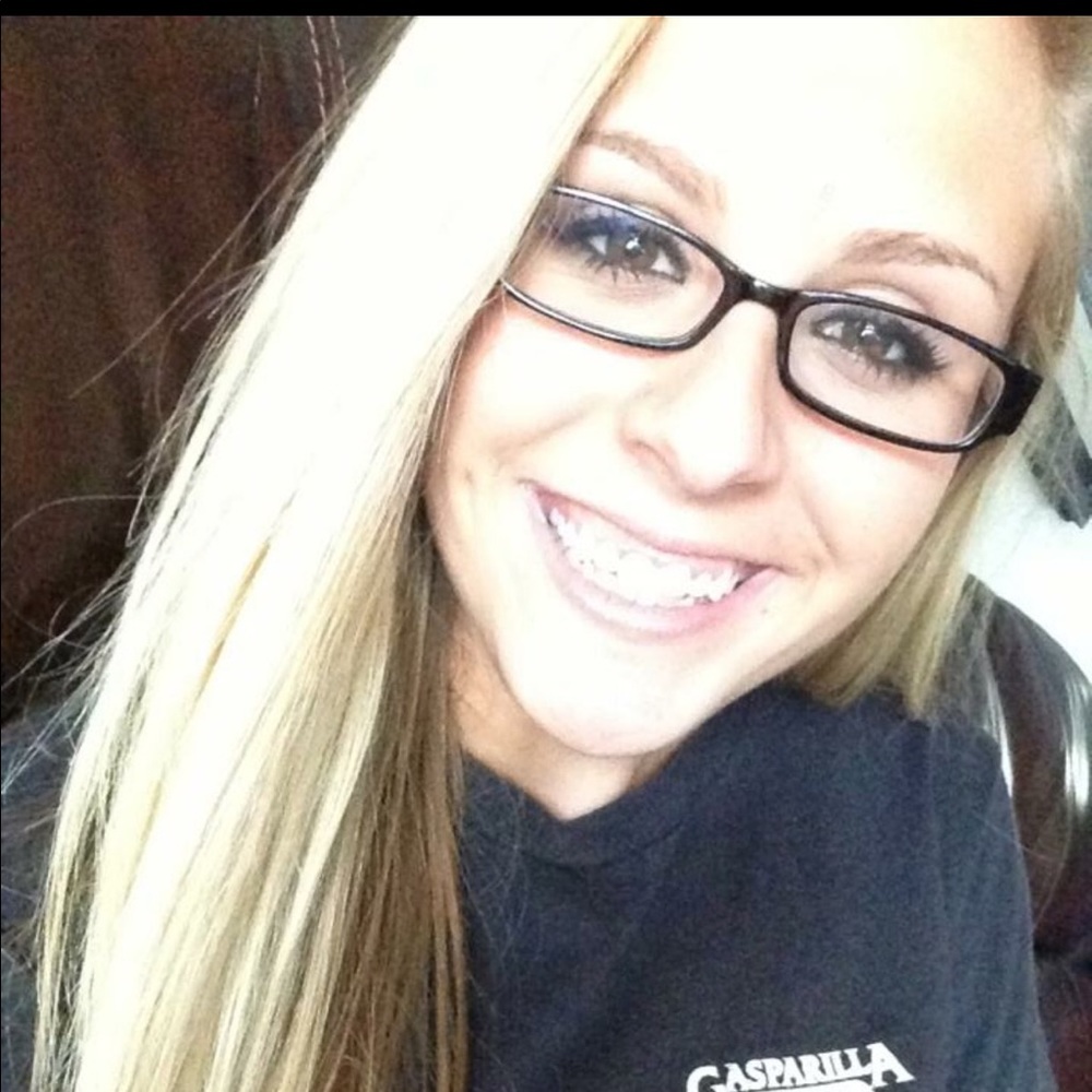 Meet your Posher, Hailey