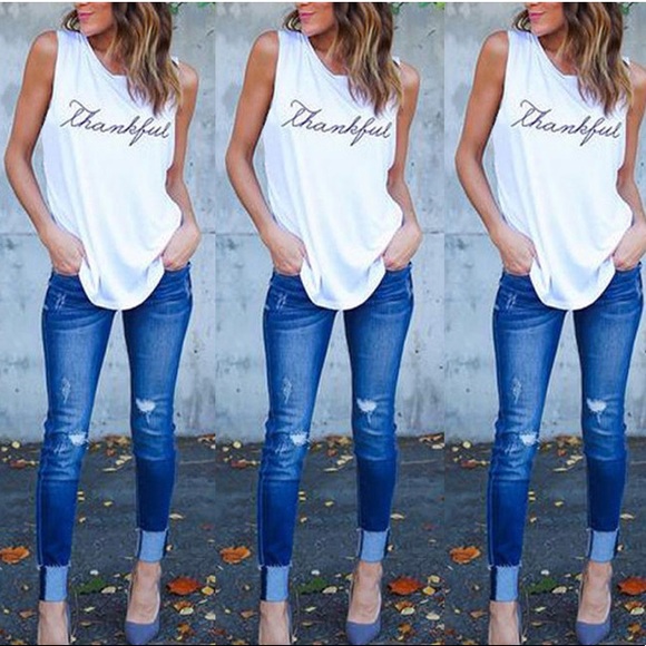 ♡ Thankful Graphics Tee Top - Picture 3 of 8