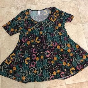 LuLaRoe Perfect T - medium