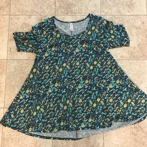 LuLaRoe Perfect T -small