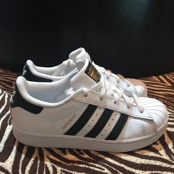 adidas superstar poshmark
