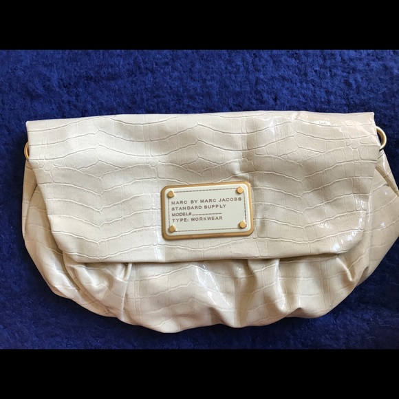 Marc By Marc Jacobs Handbags - Marc by Marc Jacobs Tan Work Wear Shoulder Bag