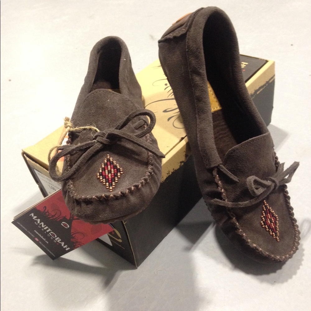 Manitobah Canoe Moccasin Brown Suede