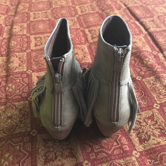 Very Volatile Booties - Picture 3 of 4