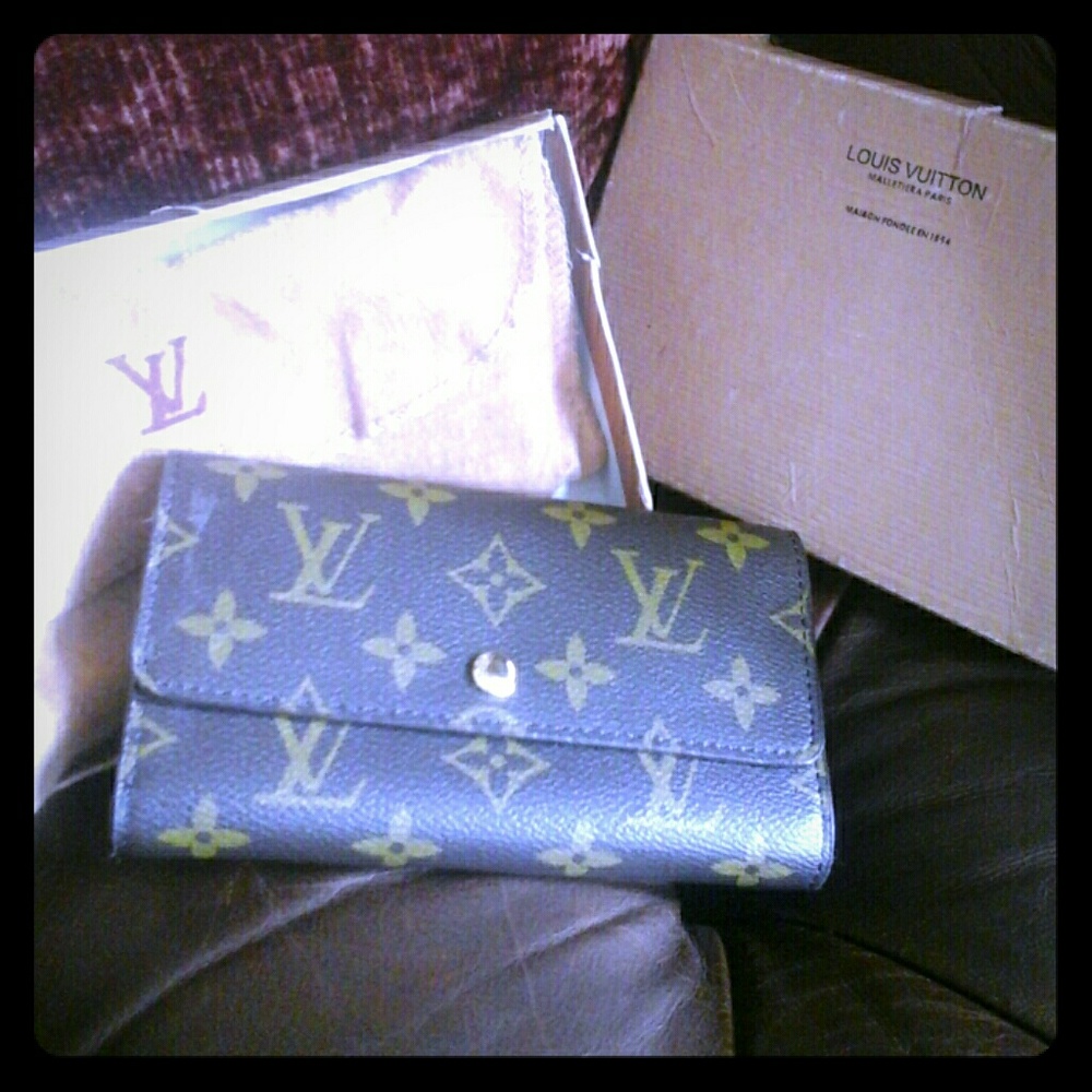 LOUIS VUITTON MONOGRAM WALLET NEW😻😻