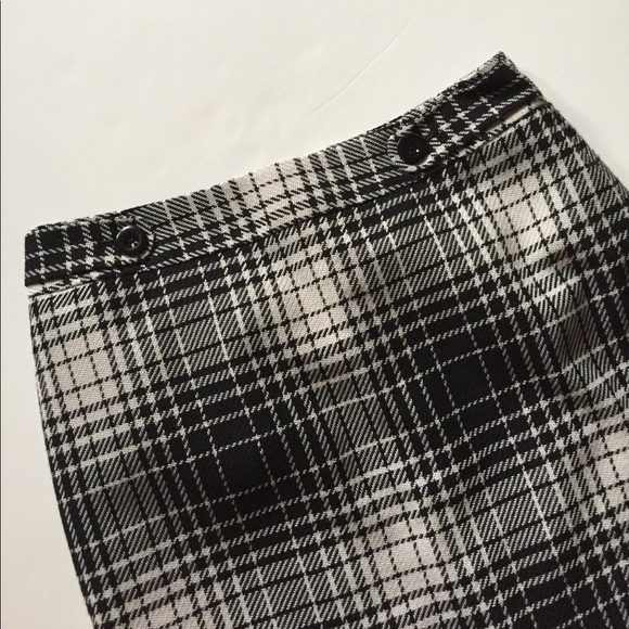 Semantiks Gray and White Plaid Wool Blend Skirt - Picture 2 of 8