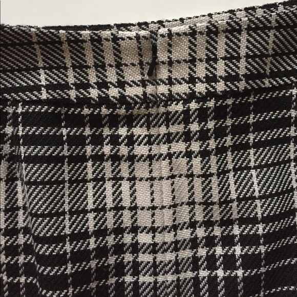 Semantiks Gray and White Plaid Wool Blend Skirt - Picture 7 of 8