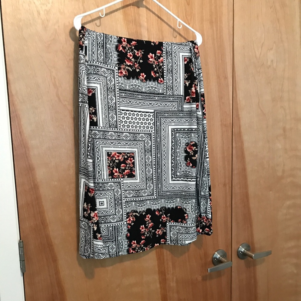 Agnes & Dora Maxi skirt, M