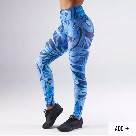 Looking to trade or sell gymshark leggings - Picture 1 of 2