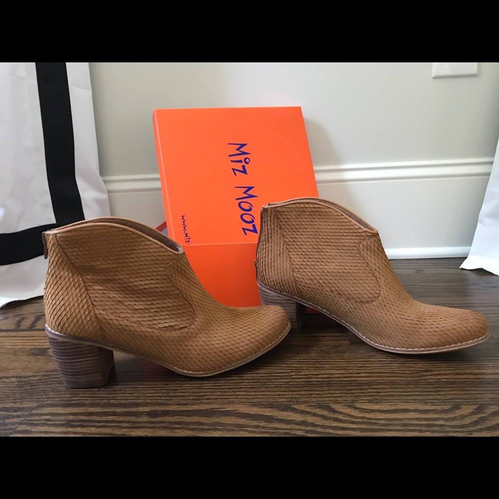 Mix Mooz leather ankle boots size 9