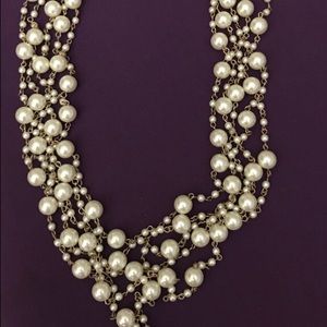 Long pearl necklace