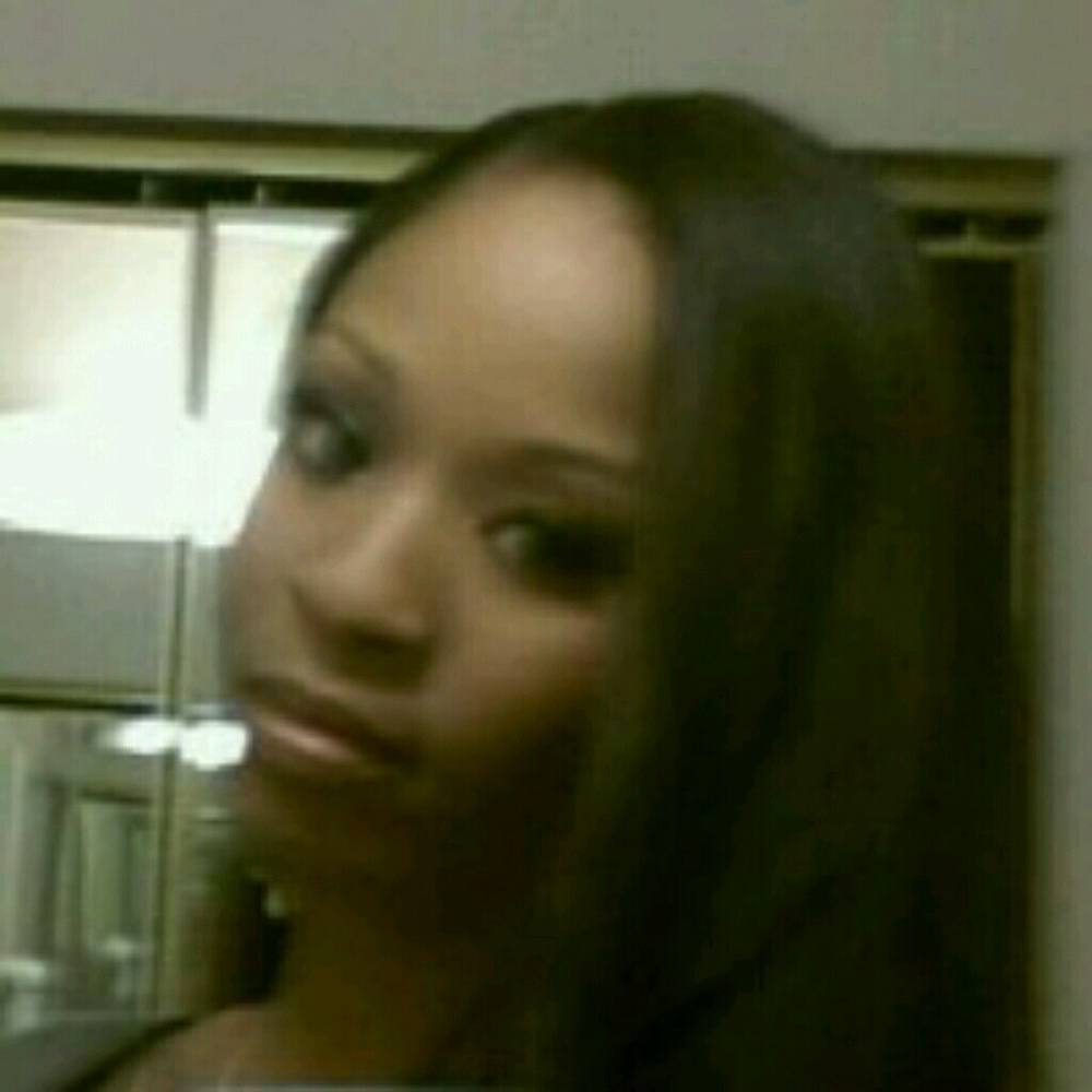 Meet your Posher, Shaquila