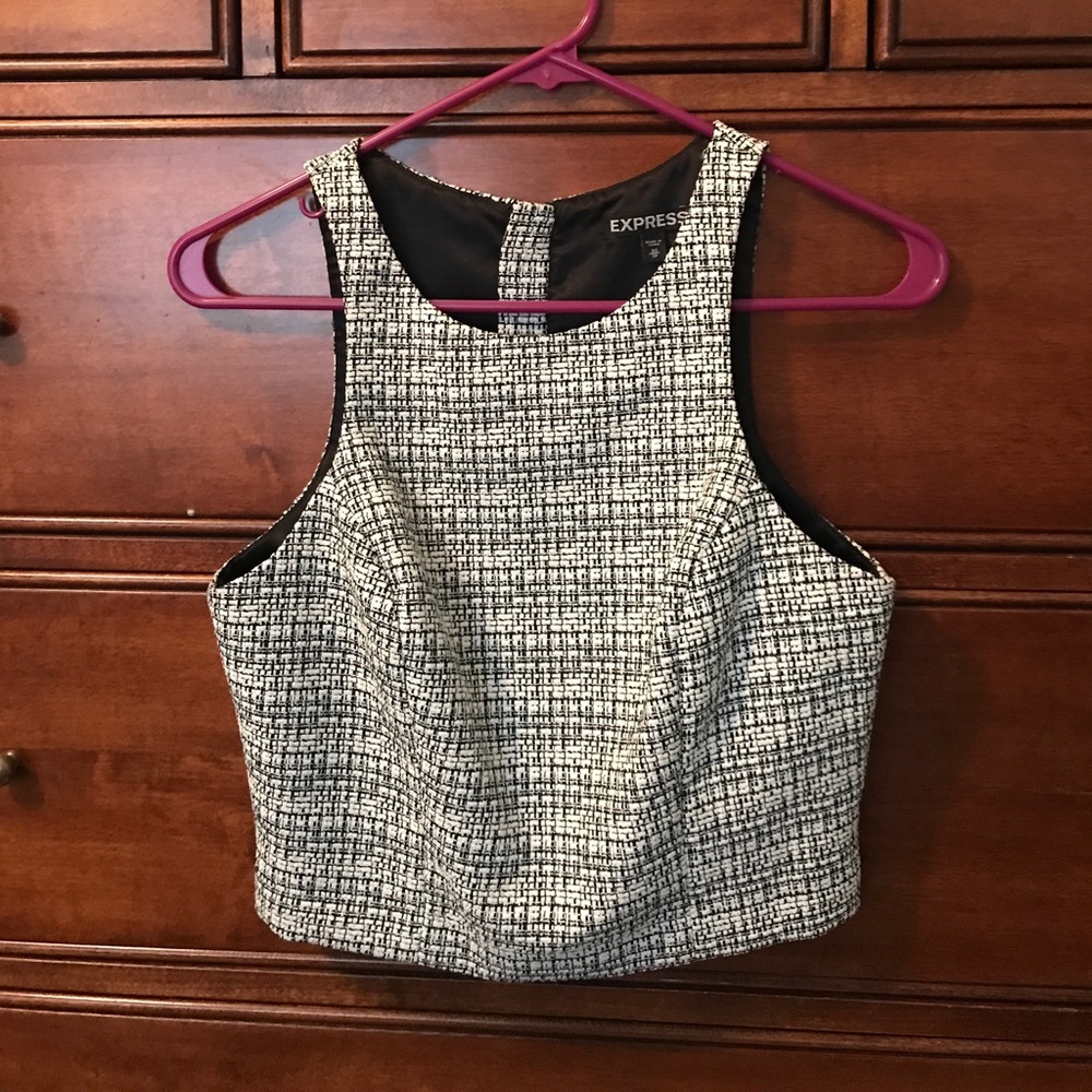 Black and white crop top