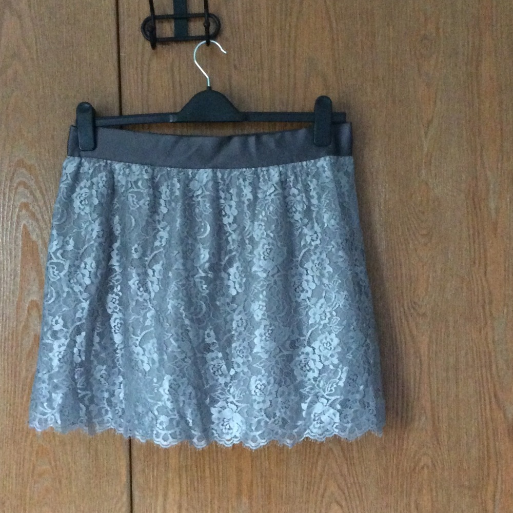 Lace skirt