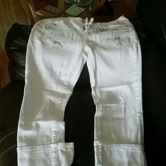 Capris - Picture 3 of 4