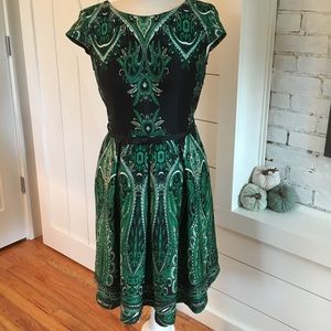 Dress Barn Green/Black dress size 6