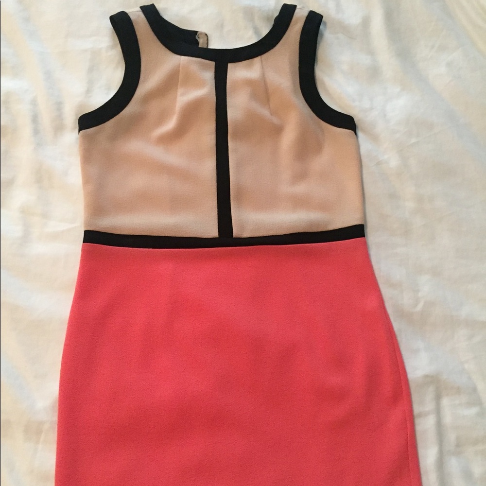 Color back tunic