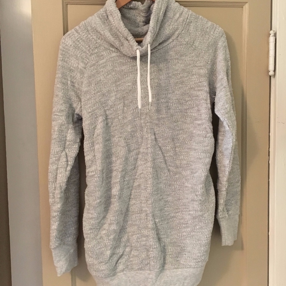 Liz Lange Maternity Textured Cowl Tunic