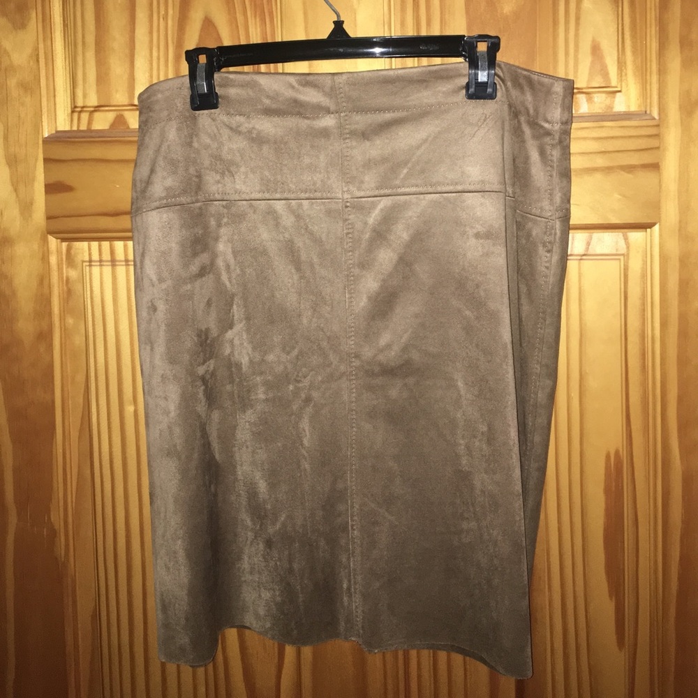 Suede Max Edition Skirt